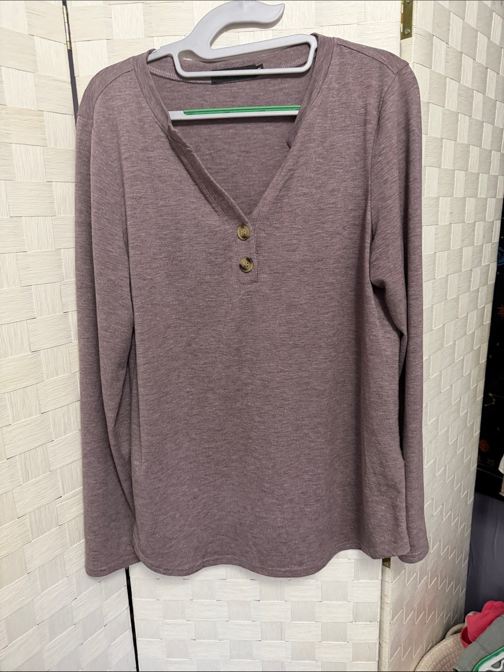 Women’s Long-Sleeve V-Neck Button Top — Dusty Mauve